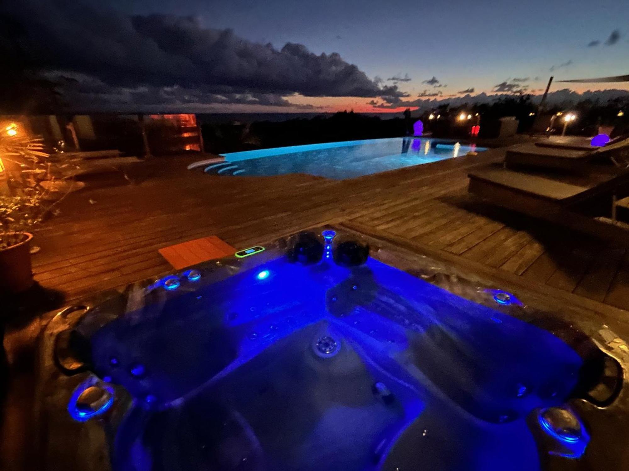 Villa Deluxe L'Hacienda Villa Vue Mer 180 Piscine Jacuzzi Proche Plage Marina Golf Pointe Des Chateaux Et Casino Jardin Clos Voyage Durable Saint-Francois  Exteriér fotografie